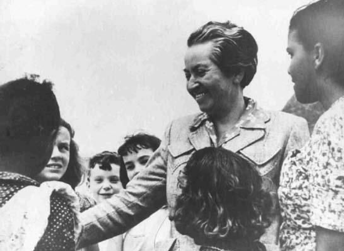Gabriela Mistral